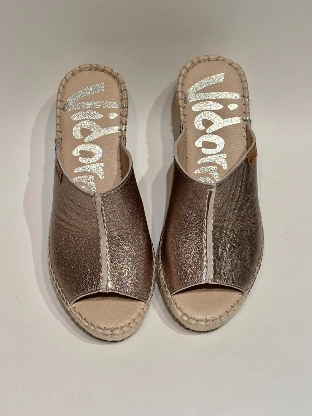 Vidorreta Jopa Bronze Open Toe Slip On Platform Wedge Espadrille Sandals Size 6